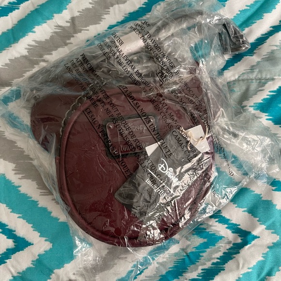 Minnie Crossbody - Picture 2 of 2